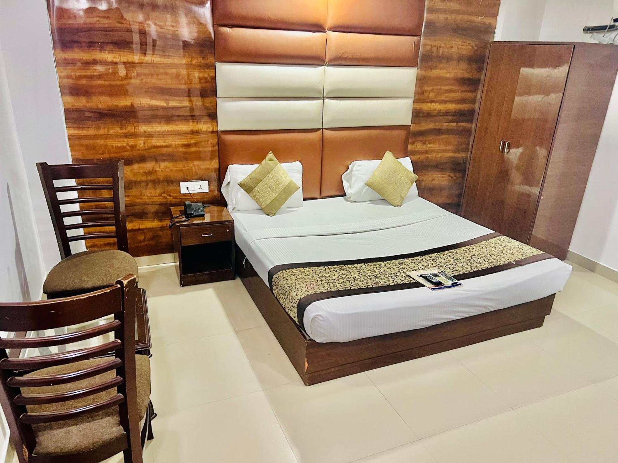 Hotel Hotel 4*